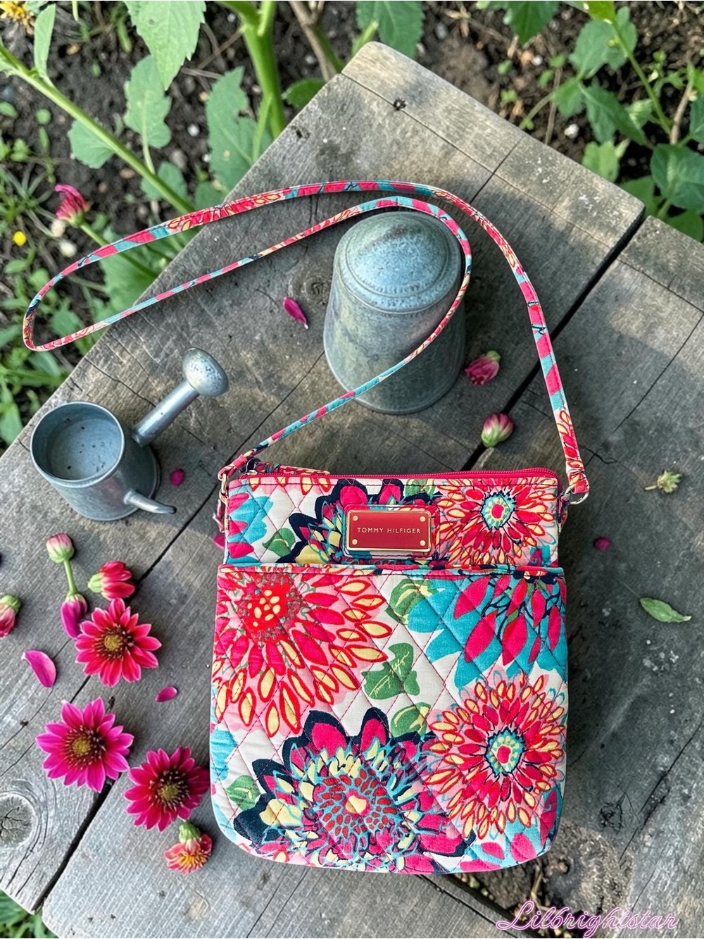 🆕🌻 Tommy Hilfiger Vintage Floral Quilted Crossbody Bag EUC